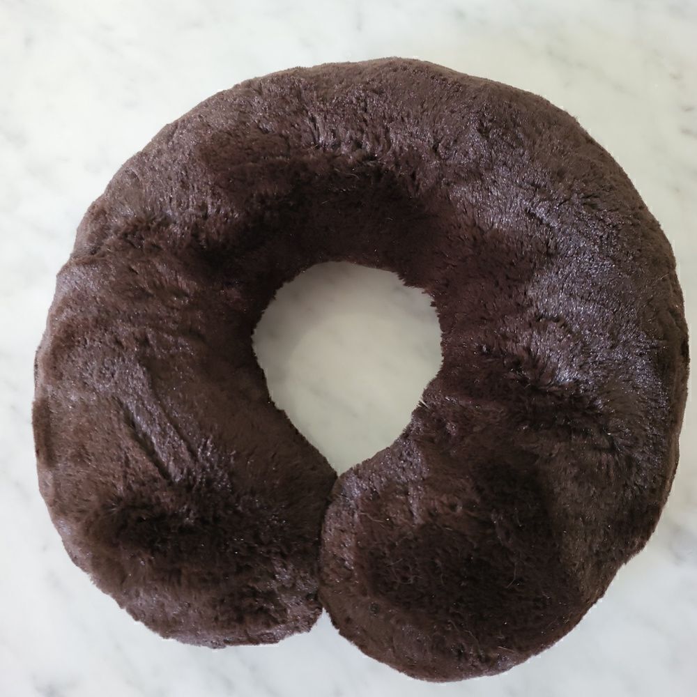 Brookstone Neck Pillow  NWOT